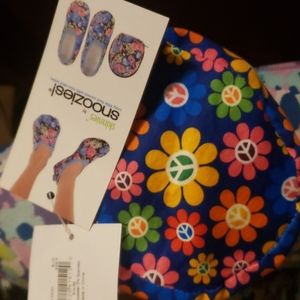 Blue Daisies-Skinnies by Snoozies Size Small